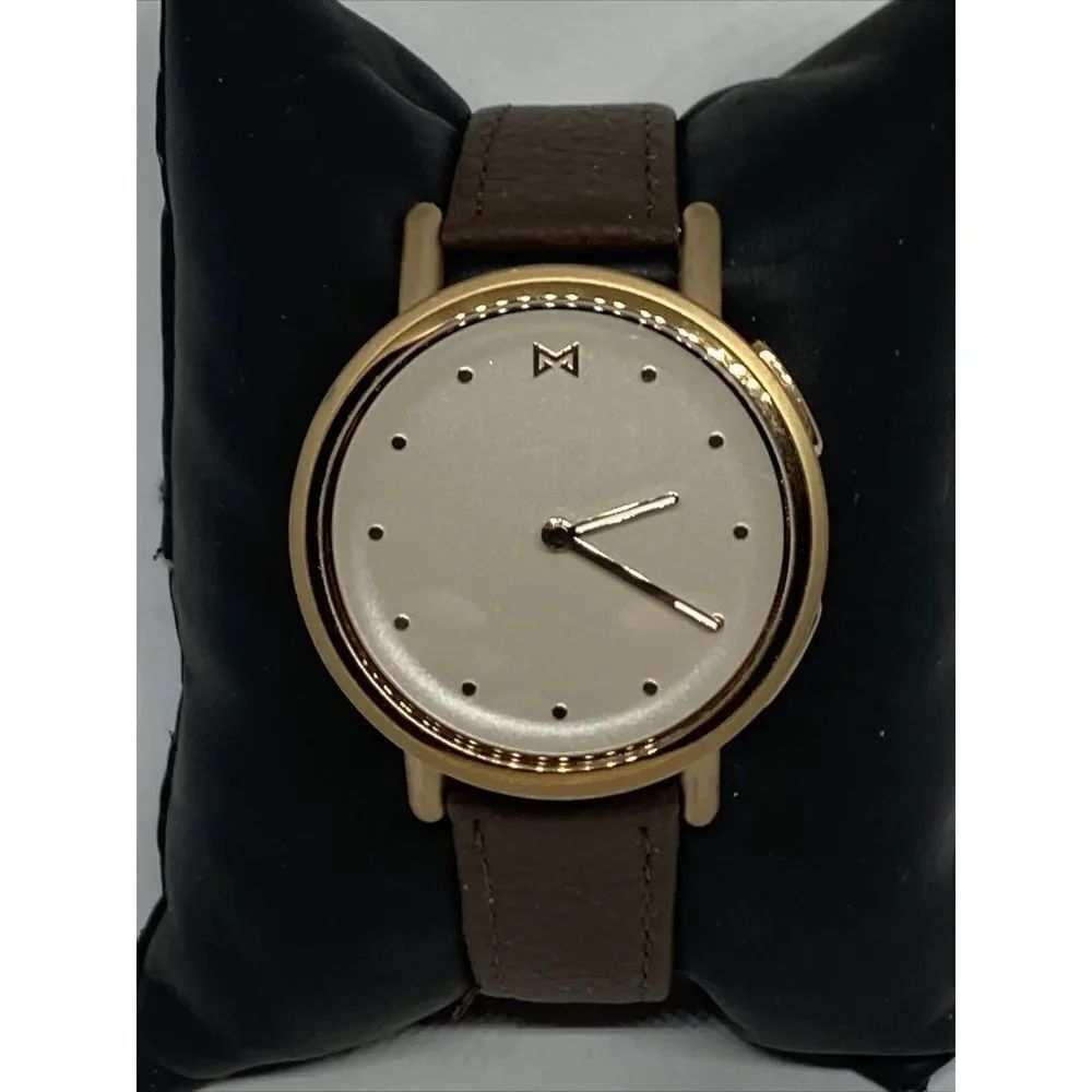 Misfit MIS5209 Women's Brown Leather Analog Silver Dial Hybrid Smart Watch XR683